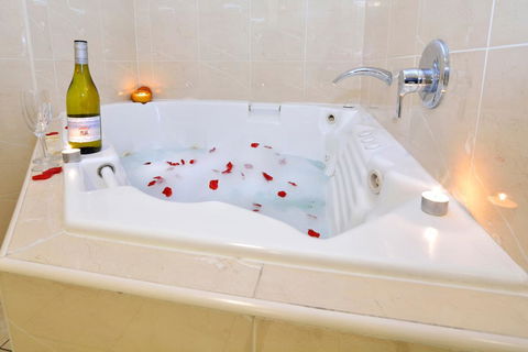 Boathouse Resort (Water Front) - Grafton Accommodation 18