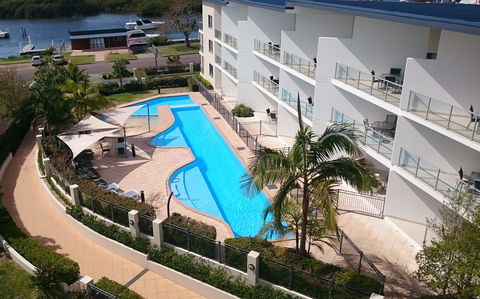 Boathouse Resort (Water Front) - Grafton Accommodation 0