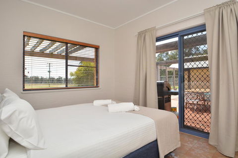JE Guesthouse, Central To All The Hunter Valley Has To Offer - Grafton Accommodation 30