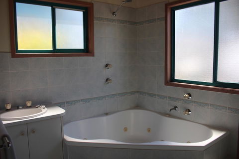 Lani\'s Holiday Island - Grafton Accommodation 11