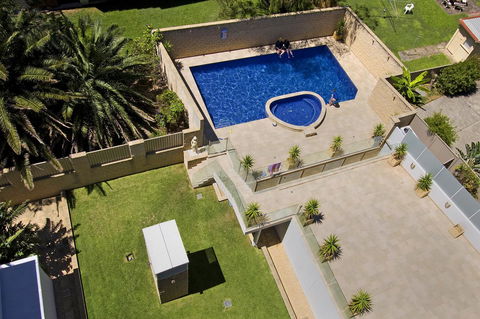 Sandy Cove Apartments - Grafton Accommodation 14