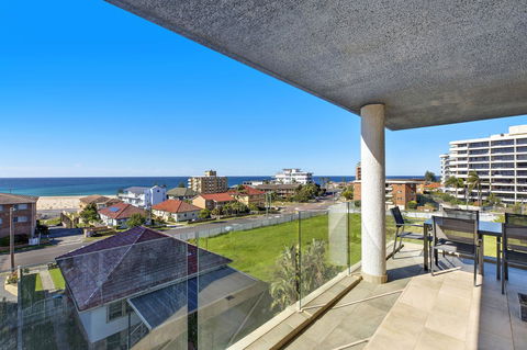 Sandy Cove Apartments - Grafton Accommodation 2