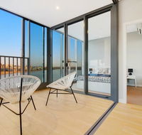Brand New 3 Bedrooms Apt with Waterfront View - Grafton Accommodation