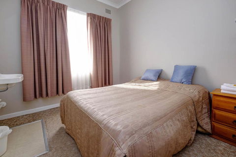 Lakes And Ocean Hotel Forster - Grafton Accommodation 10