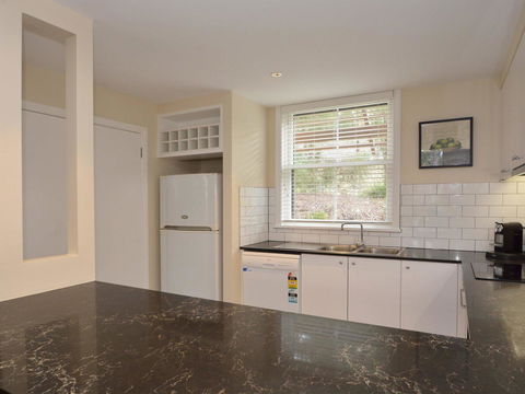 Villa De Saran Located Within Cypress Lakes - Grafton Accommodation 2