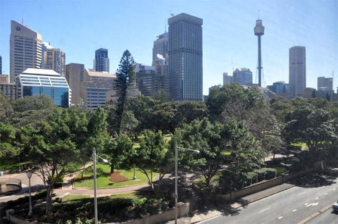 Accommodation Sydney - Hyde Park Plaza 38 College St Sydney - Grafton Accommodation 24