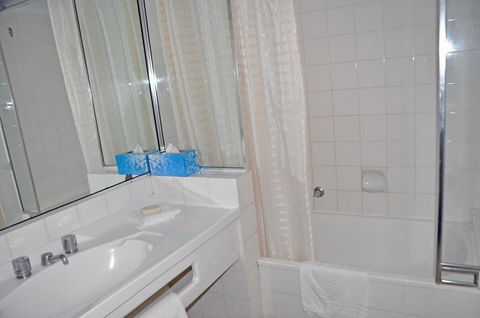 Accommodation Sydney - Hyde Park Plaza 38 College St Sydney - Grafton Accommodation 35