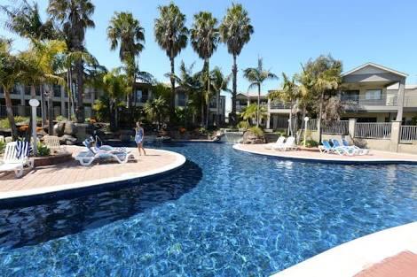 Yarrawonga Waterfront Apartments - Grafton Accommodation 3