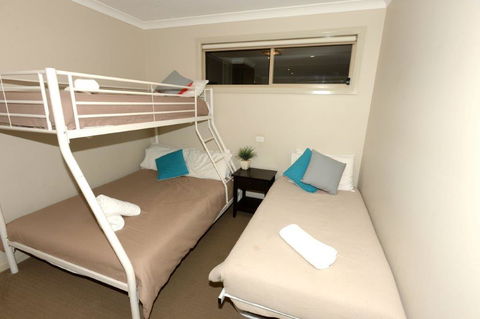 Yarrawonga Waterfront Apartments - Grafton Accommodation 9
