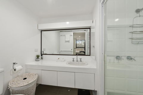Pacific Towers Beach Resort - Grafton Accommodation 2