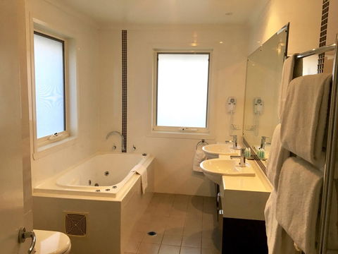 Encore Apartments - Grafton Accommodation 3