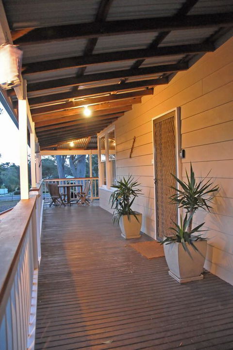 Bush & Bay Cottage - Grafton Accommodation 19