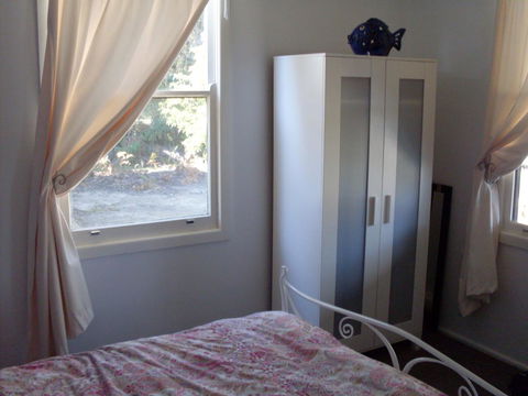 Bush & Bay Cottage - Grafton Accommodation 9