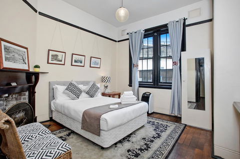 Sydney Harbour Bed And Breakfast - Grafton Accommodation 1