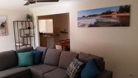Twin Palms Holiday House At Lighthouse - Grafton Accommodation 9