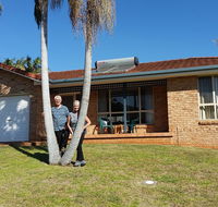 Twin Palms Holiday House at Lighthouse - Grafton Accommodation