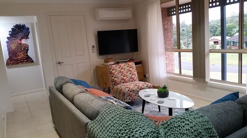 Twin Palms Holiday House At Lighthouse - Grafton Accommodation 3