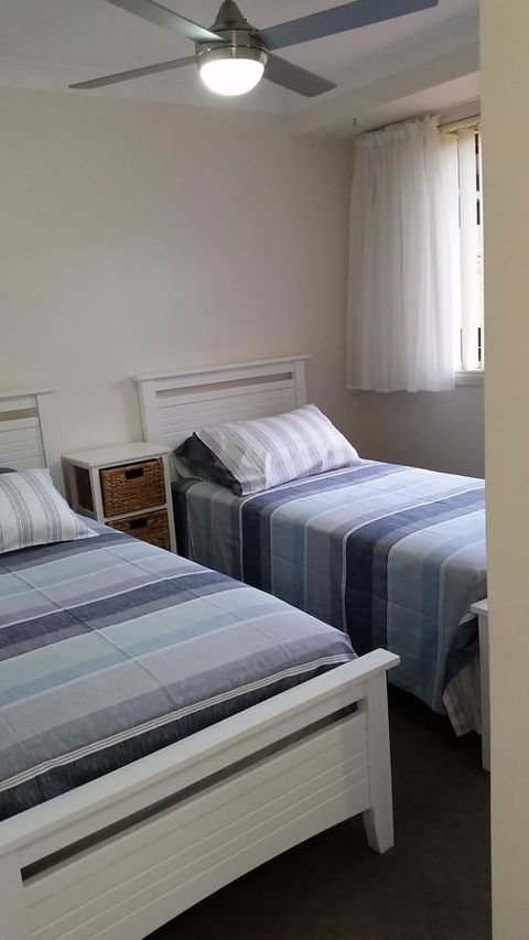 Twin Palms Holiday House At Lighthouse - Grafton Accommodation 10
