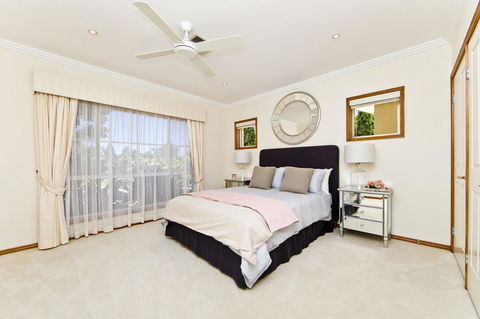One Mile Mansion - Private Coastal Retreat FREE FAMILY ADVENTURE PASS - Grafton Accommodation 14