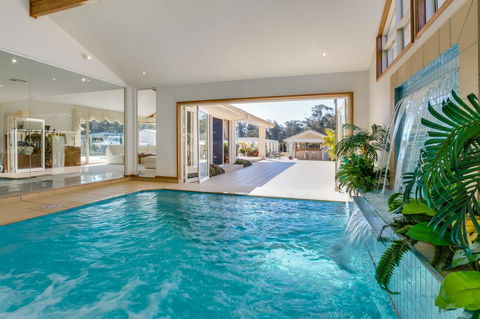 One Mile Mansion - Private Coastal Retreat FREE FAMILY ADVENTURE PASS - Grafton Accommodation 5