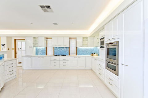 One Mile Mansion - Private Coastal Retreat FREE FAMILY ADVENTURE PASS - Grafton Accommodation 2