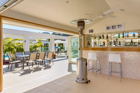 One Mile Mansion - Private Coastal Retreat FREE FAMILY ADVENTURE PASS - Grafton Accommodation 19