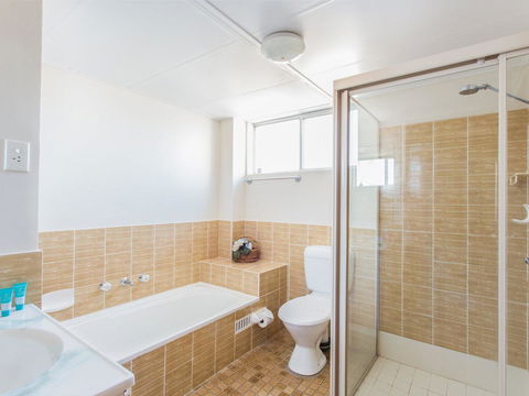 Aquarius 9 - Grafton Accommodation 12