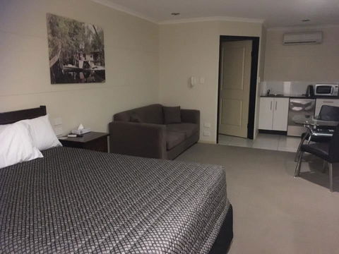 Balranald Club Motel - Grafton Accommodation 4