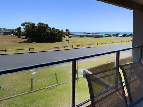2 Cliff Road - Grafton Accommodation 4