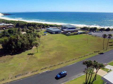 2 Cliff Road - Grafton Accommodation 0