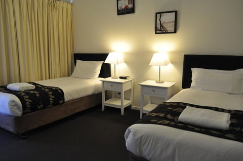 Albury Burvale Motor Inn - Grafton Accommodation 24