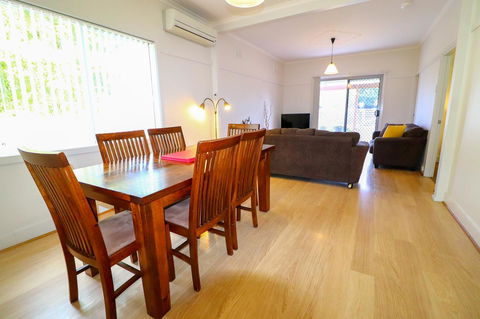 Interlude At Belmont - Grafton Accommodation 9