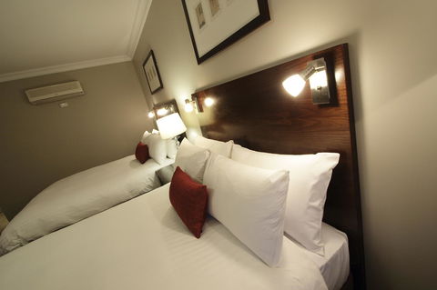 Carlyle Suites & Apartments - Grafton Accommodation 14