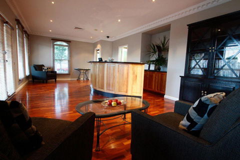 Carlyle Suites & Apartments - Grafton Accommodation 1