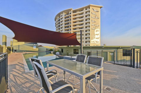 Nomikis\'On The Avenue - Grafton Accommodation 12
