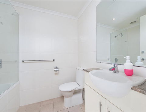 Seaspray Villa 5 - Grafton Accommodation 8