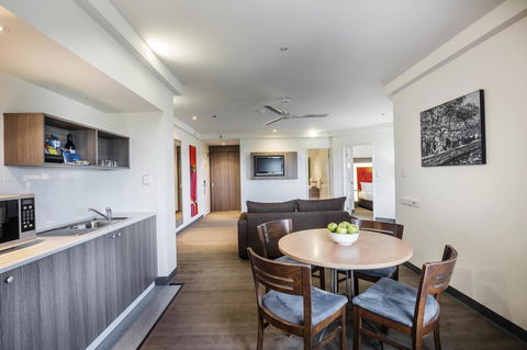 Novotel Darwin CBD - Grafton Accommodation 7