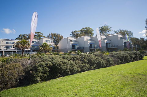 Corrigans Cove - Grafton Accommodation 21