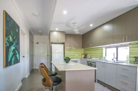 ZEN QUEST - The NOMADS PAD Near Nightcliff Markets & Sunset Foreshore - Grafton Accommodation 27