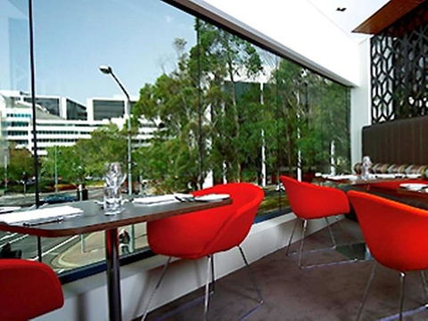 Novotel Canberra - Grafton Accommodation 14