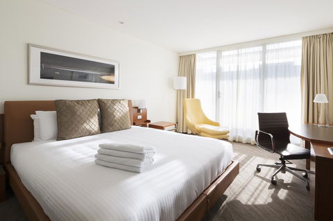 Novotel Canberra - Grafton Accommodation 15