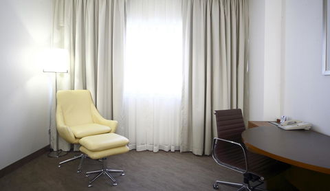 Novotel Canberra - Grafton Accommodation 16