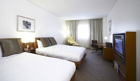 Novotel Canberra - Grafton Accommodation 19