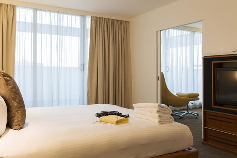 Novotel Canberra - Grafton Accommodation 40