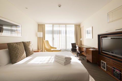 Novotel Canberra - Grafton Accommodation 10