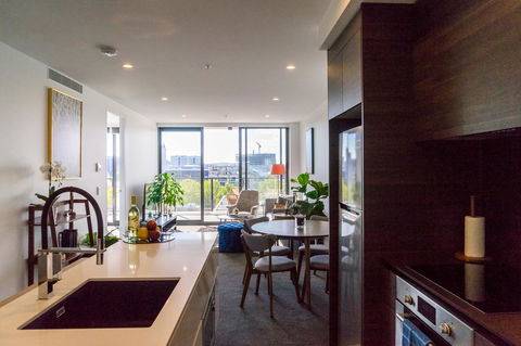 Highgate Executive Apartment City Walk Canberra - Grafton Accommodation 12