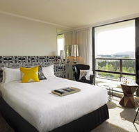 QT Canberra - Grafton Accommodation