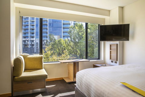 Crowne Plaza Canberra, An IHG Hotel - Grafton Accommodation 14