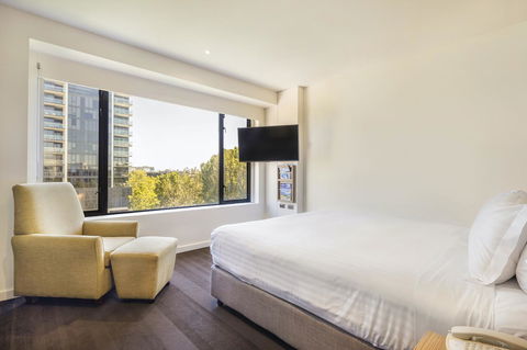 Crowne Plaza Canberra, An IHG Hotel - Grafton Accommodation 21