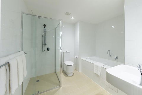 Crowne Plaza Canberra, An IHG Hotel - Grafton Accommodation 27